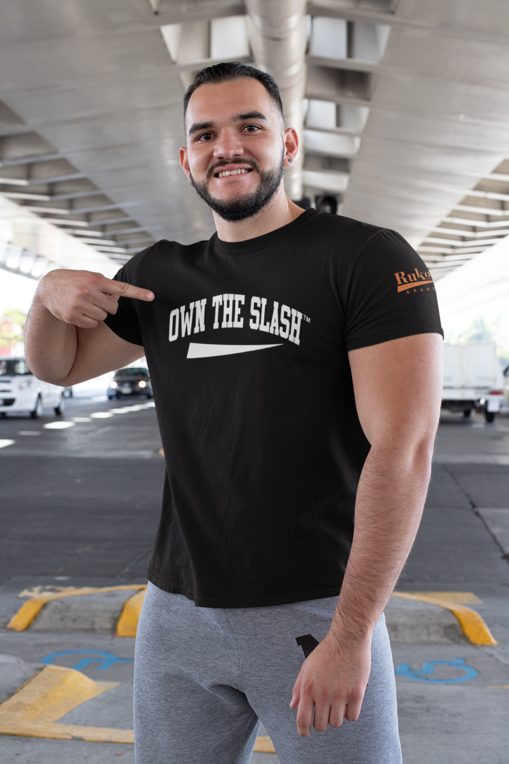 Own the Slash Black/White T-shirt